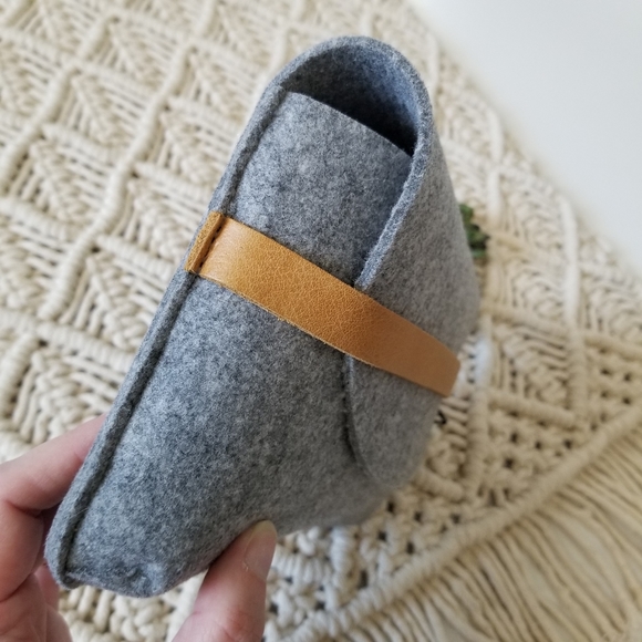 Felt and Leather Clutch Hearth and Hand Magnolia - Picture 4 of 8